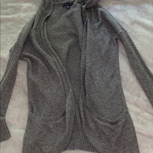 Grey cardigan with hood and pockets